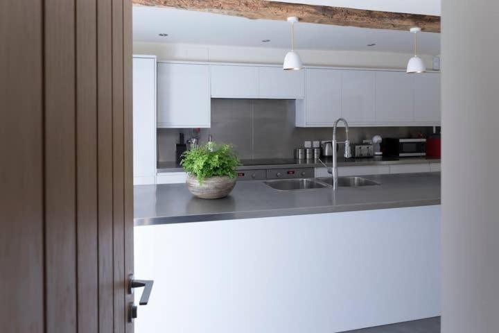Crucis Park Estate Villa Cirencester Dış mekan fotoğraf