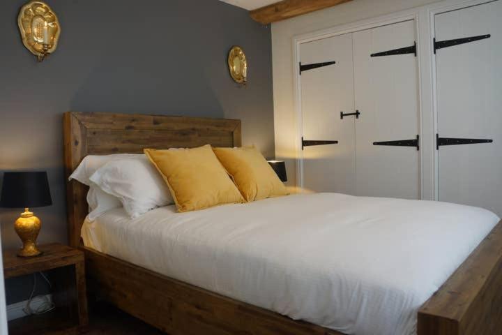 Crucis Park Estate Villa Cirencester Dış mekan fotoğraf